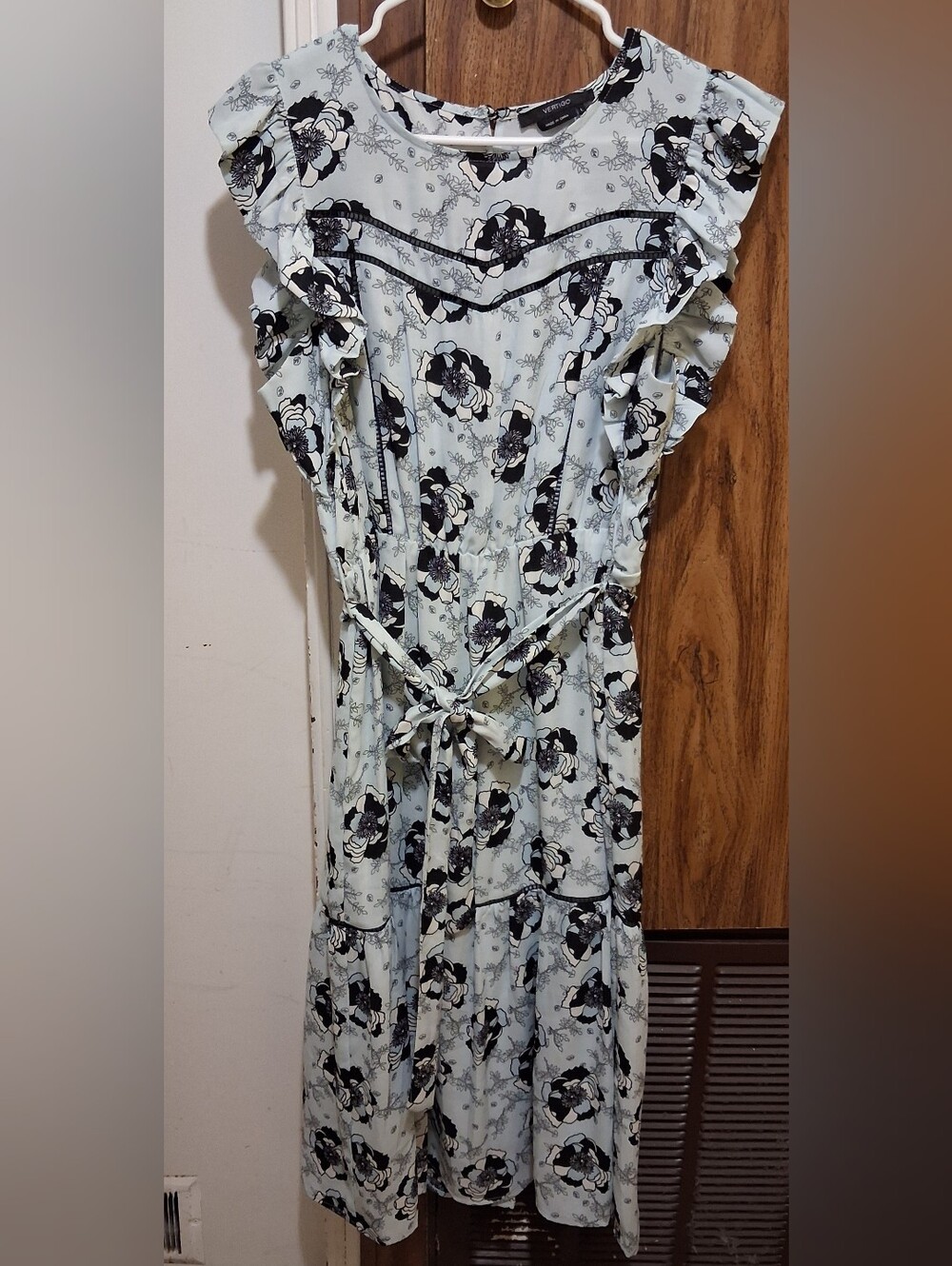 Vertigo Floral Ruffle Cap-Sleeve Midi Dress in Pale Blue